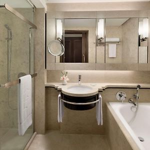 Executive King Room